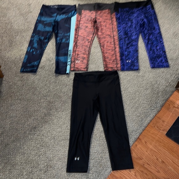 Under Armour Pants - Under Armour capris bundle. Small